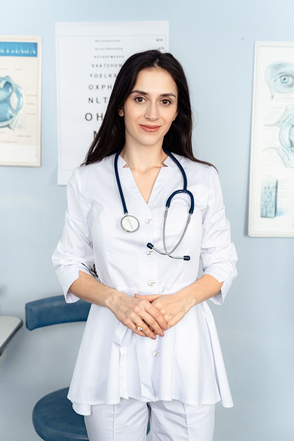 Dr. Sofia Bennett
